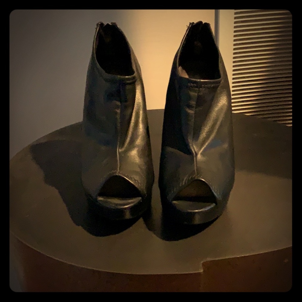 Black open toed heels